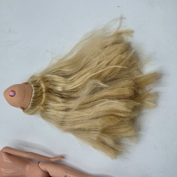 Bratz Doll Welcome To Fabulous Cloe Head & Vintage Barbie Body Parts - Picture 7 of 8